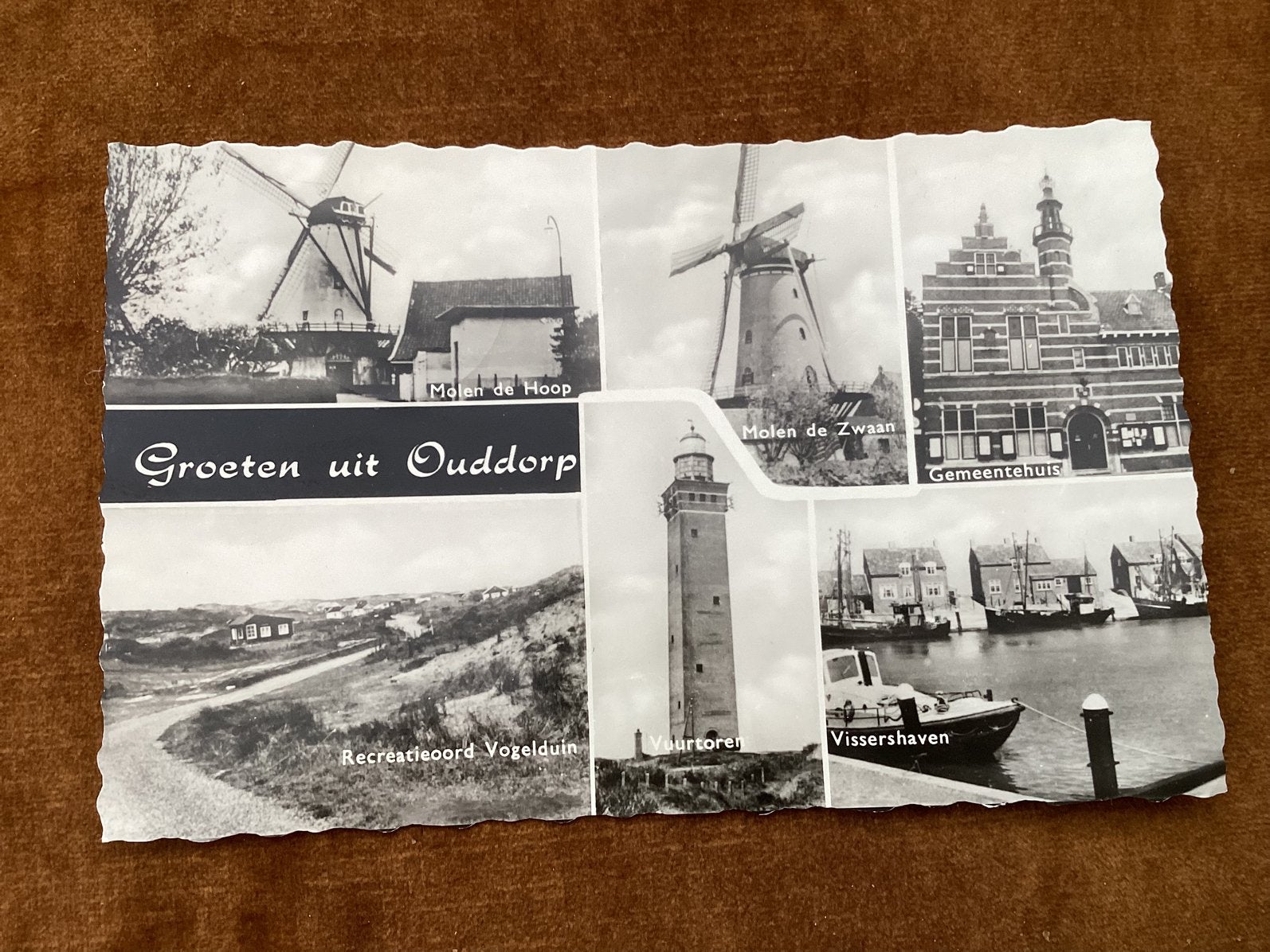 Ouddorp. Molen de Hoop, en Zwaan,vissershaven 1967, Ophalen of Verzenden, 1960 tot 1980, Zuid-Holland