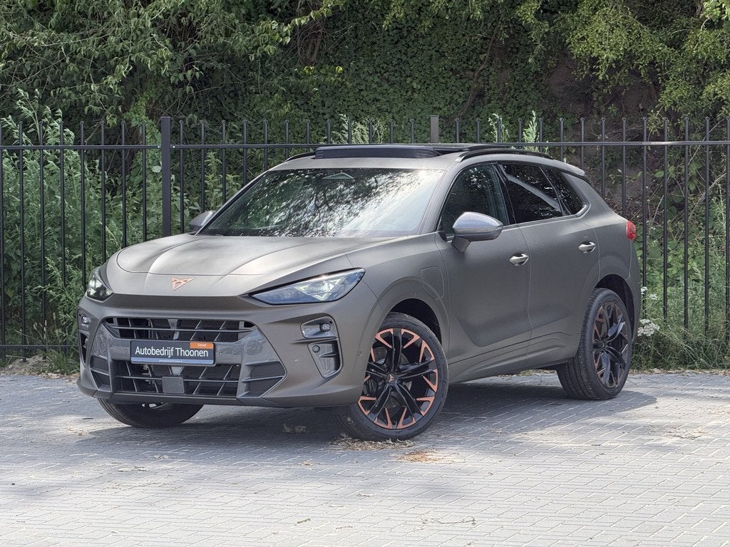 CUPRA Terramar 1.5 TSI e-Hybrid VZ Performance | Pano | 20", Auto's, Cupra, 12 maanden, Terramar, Hybride Elektrisch/Benzine, SUV of Terreinwagen