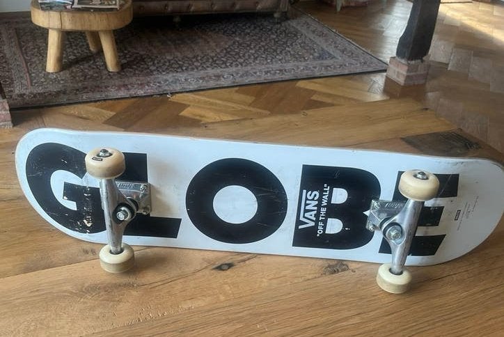 Globe Skateboard, 80x20 cm, Sport en Fitness, Skateboarden, Ophalen, Zo goed als nieuw, Skateboard