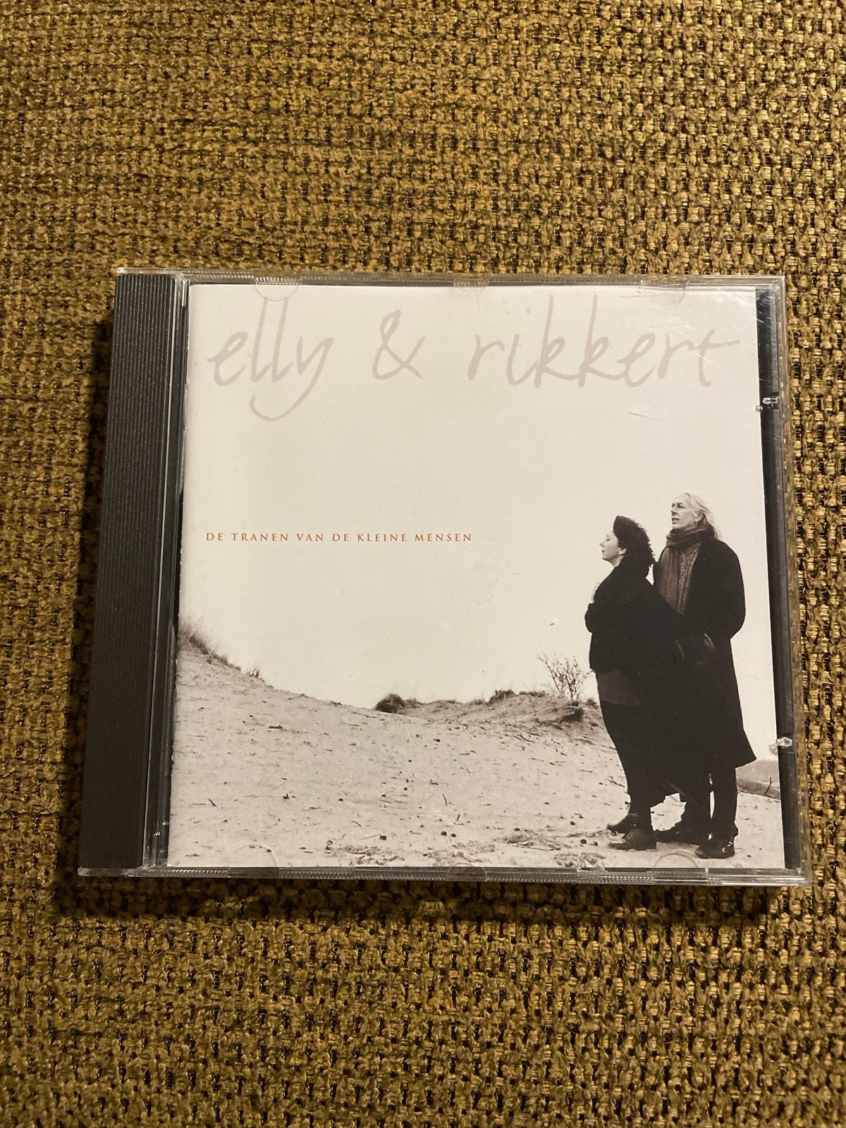 Elly & Rikkert - De Tranen Van De Kleine Mensen cd, Cd's en Dvd's, Overige genres, Ophalen of Verzenden, Zo goed als nieuw, Inclusief boekje