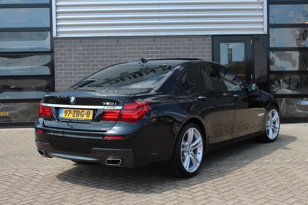 BMW 7 Serie 750i High Executive / M Sport / Softclose / HUD, Auto's, BMW, Automaat, Euro 5, Achterwielaandrijving, Gebruikt