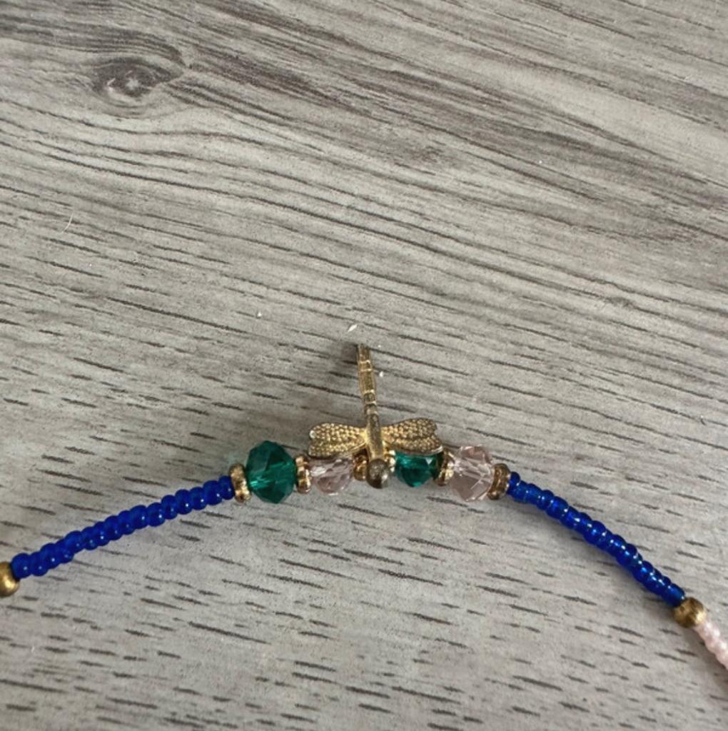 Boutiekje armband met libelle bedels, kralen en steentjes, Overige materialen, Blauw, Nieuw, Ophalen of Verzenden