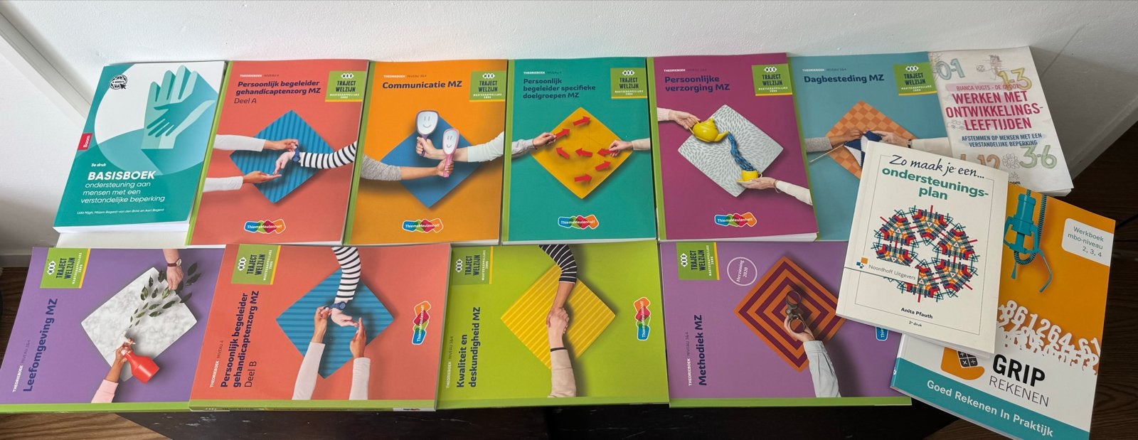 MBO boeken Maatschappelijke Zorg niv 3/4 PBMZ, Boeken, Schoolboeken, Ophalen of Verzenden, Zo goed als nieuw, Overige vakken