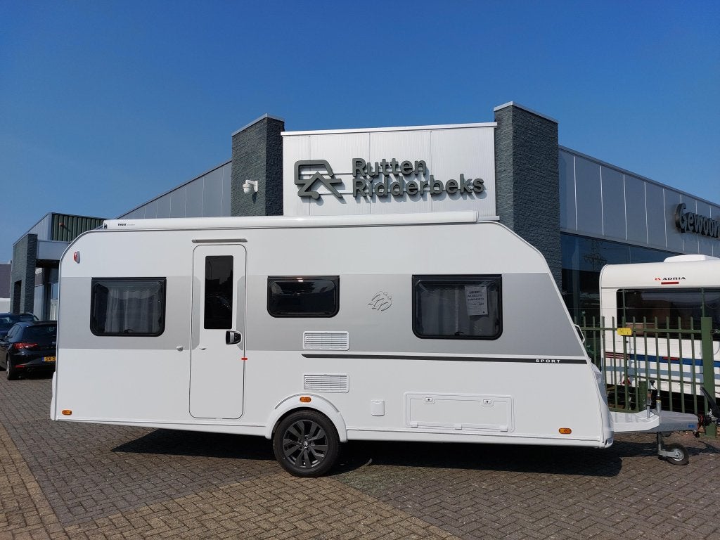 Knaus Sport 500 EU, Caravans en Kamperen, Caravans, Standaardzit, Bedrijf, Overige typen, 5 tot 6 meter