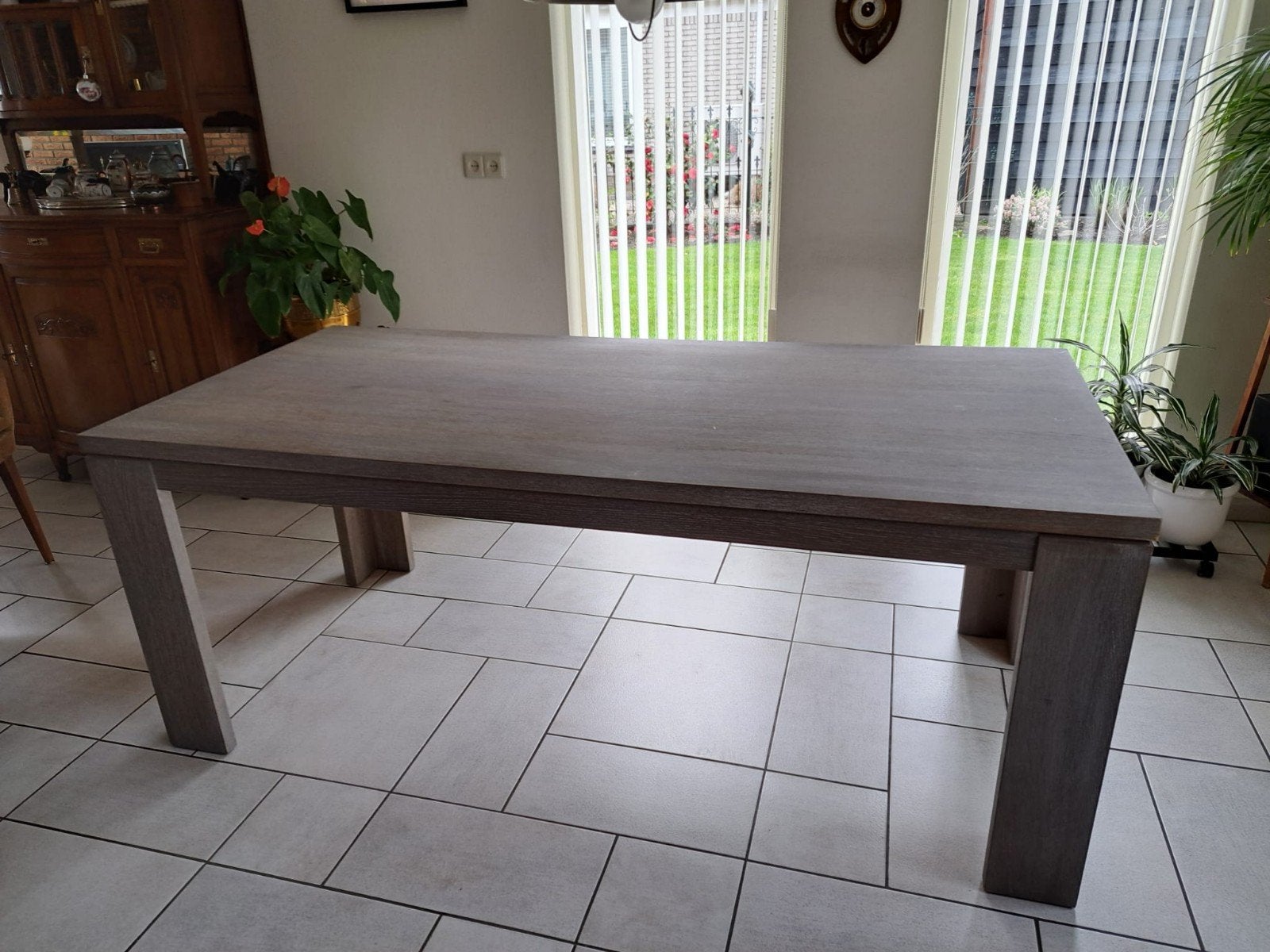 Robuuste eettafel, grijsbruin, zo goed als nieuw, Ophalen, 50 tot 100 cm, Zo goed als nieuw, Modern, robuust