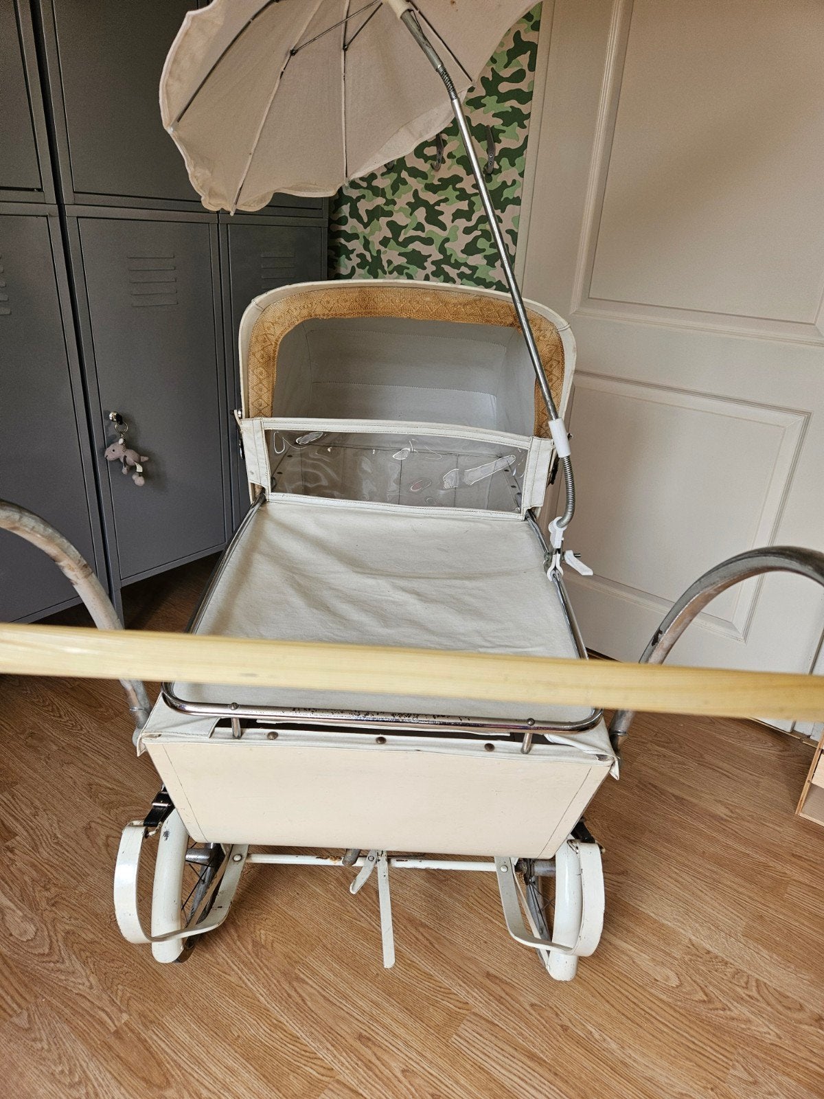 Vintage Kinderwagen 1955 met Parasol - Crème Wit, Ophalen