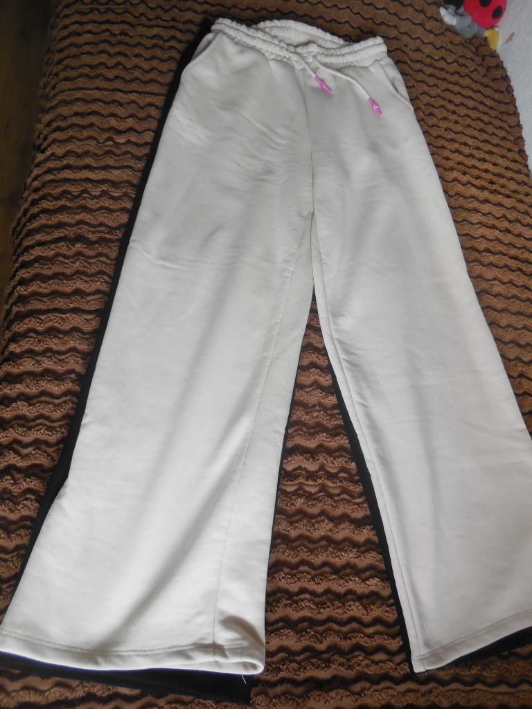 Clockhouse broek mt. M, Maat 38/40 (M), Wit, Ophalen of Verzenden, Zo goed als nieuw