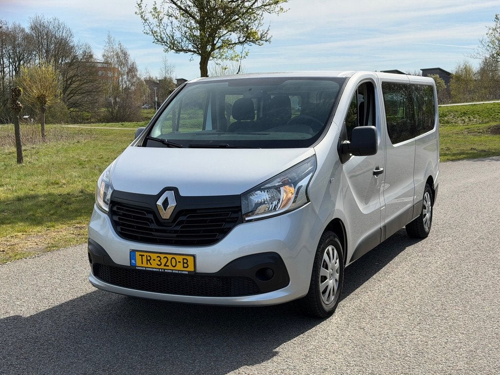 Renault Trafic Passenger 1.6 dCi L2H1| Airco | Cruise | Radi, Auto's, Renault, Voorwielaandrijving, Gebruikt, 2000 kg, 1813 kg