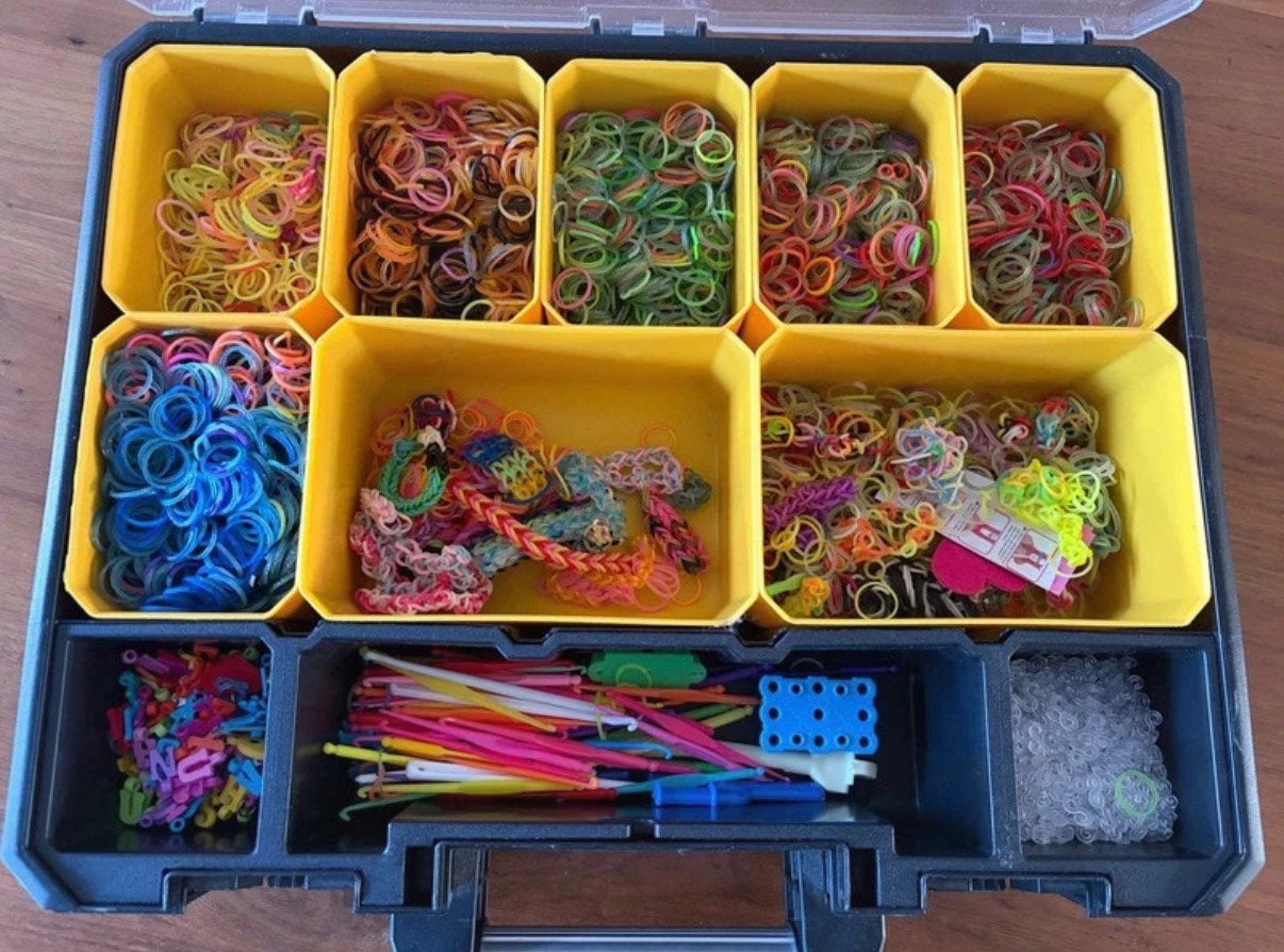 Grote set van loom bandjes elastiekjes en accessoires €3.50, Ophalen of Verzenden, Zo goed als nieuw, Overige typen
