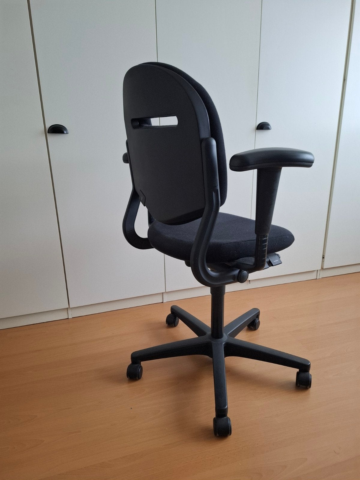 Ahrend Bureaustoel - Ergonomisch en Comfortabel, Ophalen, Gebruikt, Zwart, Bureaustoel
