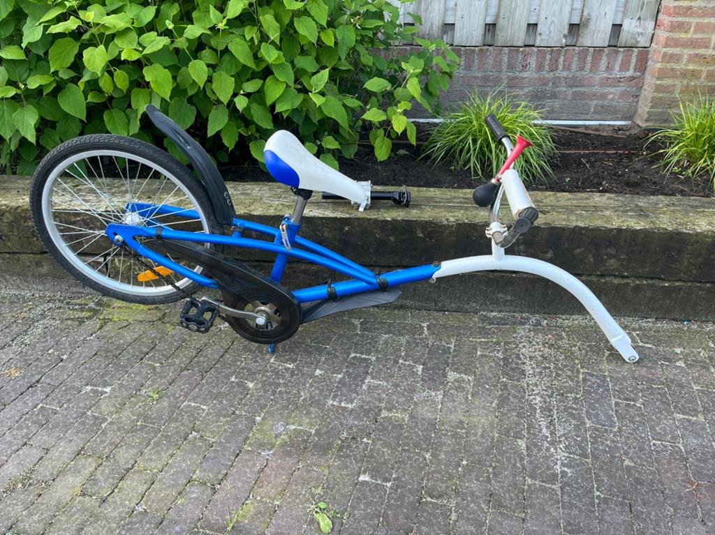 Blauwe aanhangfiets, Fietsen en Brommers, Ophalen, Gebruikt, Minder dan 16 inch