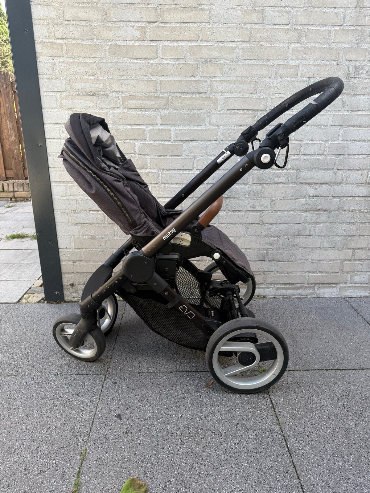 Mutsy Evo kinderwagen met reiswieg en meer, Ophalen, Gebruikt, Combiwagen, Met reiswieg