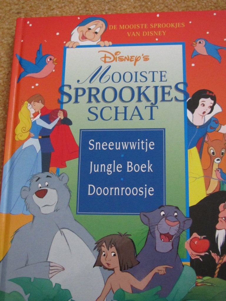 Disney's Mooiste Sprookjes Schat. 3 Boeken in een.!! € 2,50, Boeken, Ophalen, Zo goed als nieuw, Sprookjes