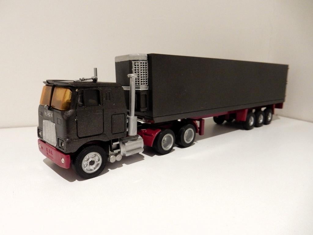 ASAM A. Smith Mack F700 trekker + dichte oplegger code 3, Hobby en Vrije tijd, Modelauto's | 1:50, Ophalen of Verzenden, Gebruikt