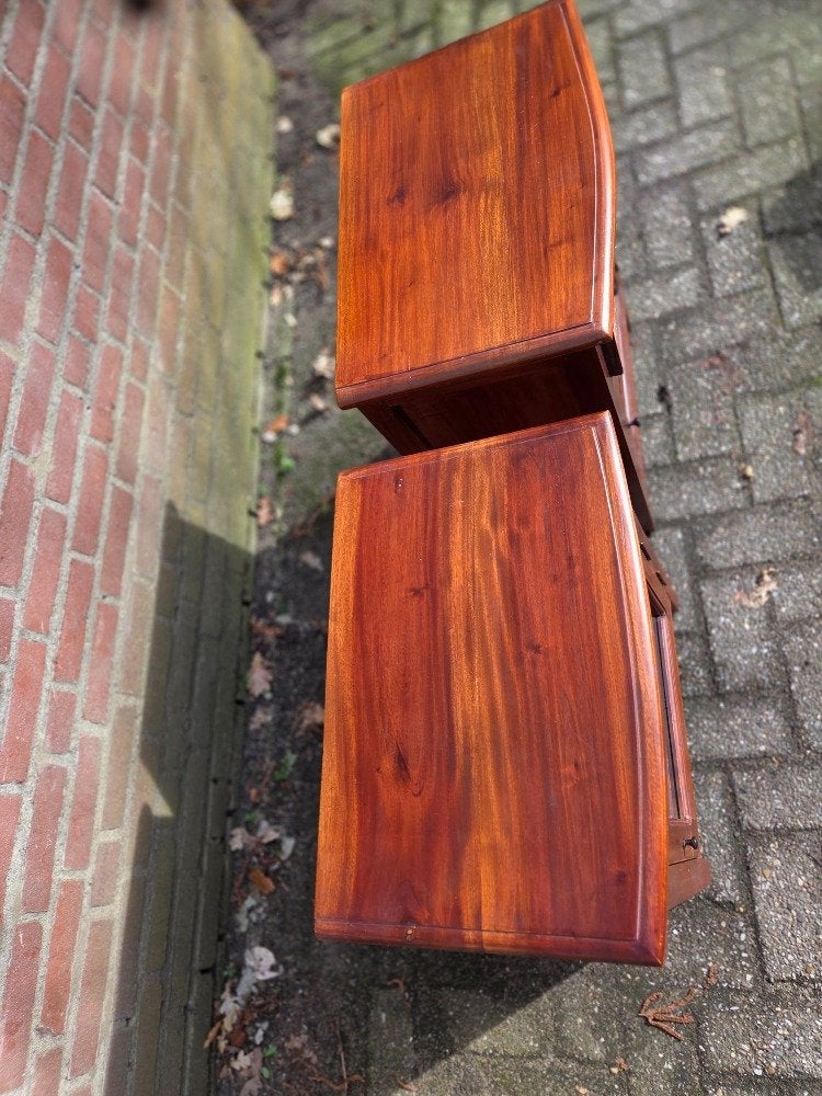 nachtkastjes / halkastjes notenhout nog 1 te koop, Ophalen of Verzenden, 'T Olde Gre-j, Info@toldegrej.nl, Endepoelstraat 20f Didam