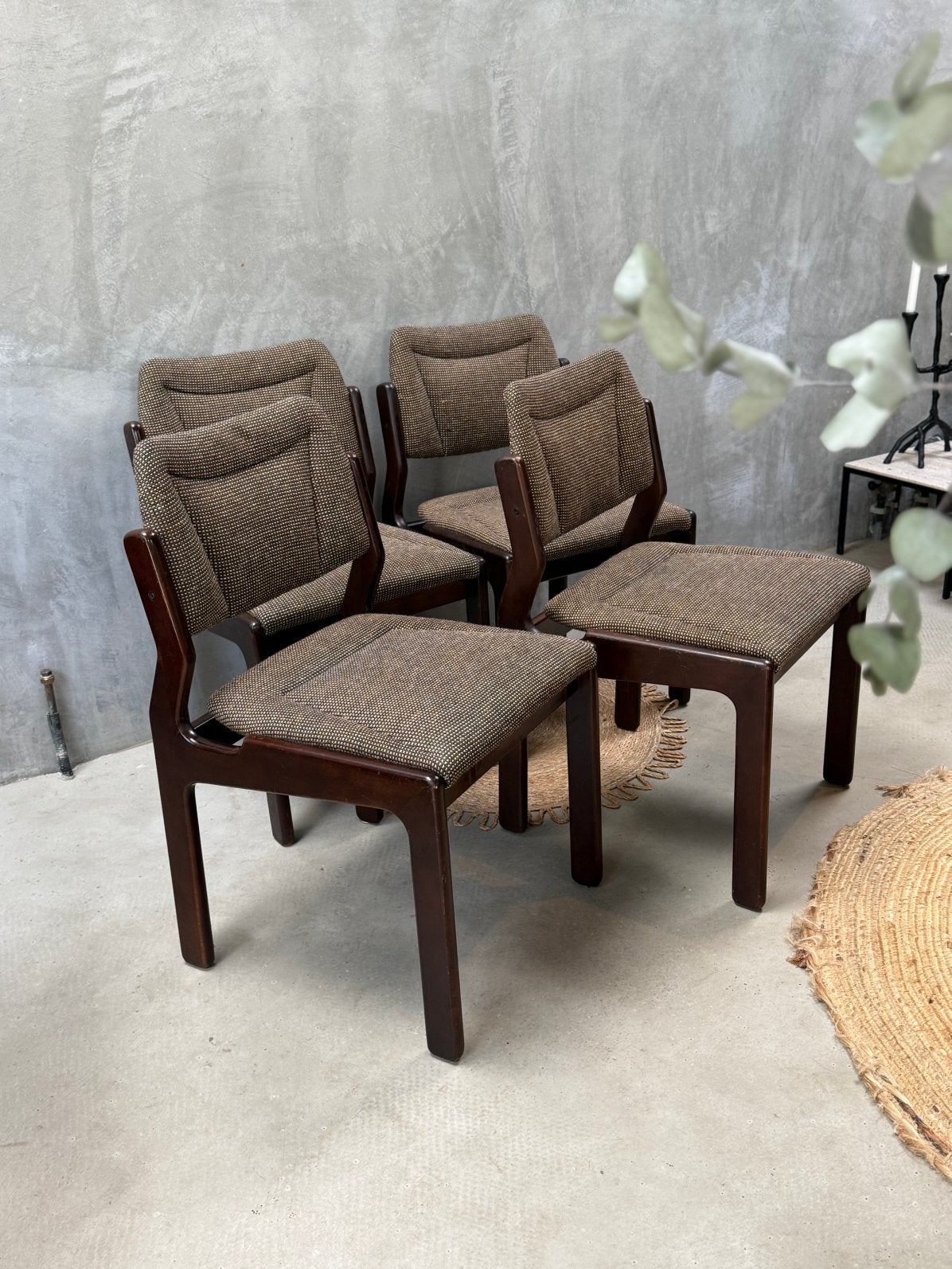 Vintage eetkamerstoelen - Deens Design - set van vier, Huis en Inrichting, Ophalen, Hout, Vintage Deens Design, Q