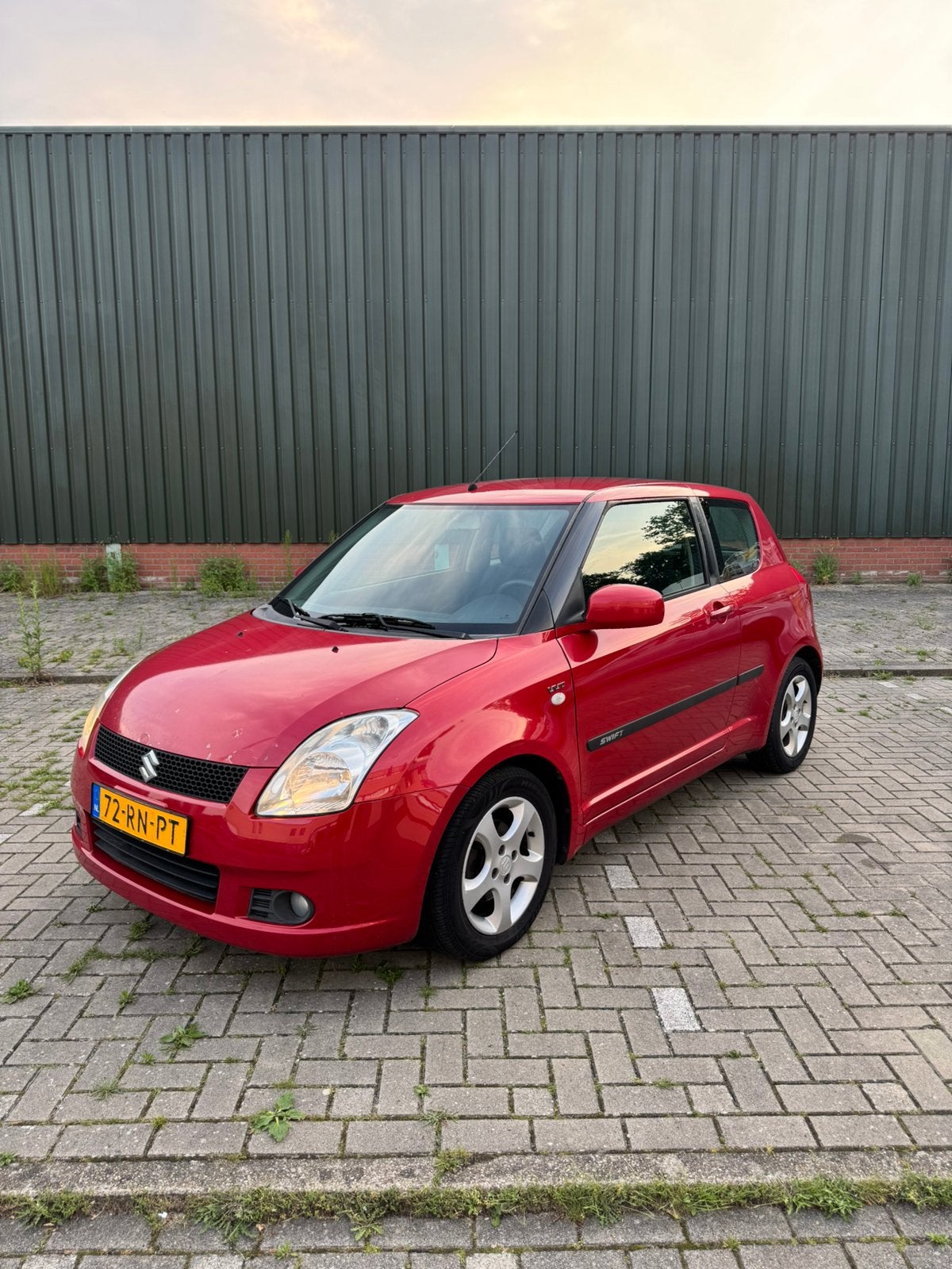 Suzuki Swift 1.5 3D 2005 Rood, Auto's, Suzuki, Particulier, Swift, Airconditioning, Centrale vergrendeling, Elektrische buitenspiegels