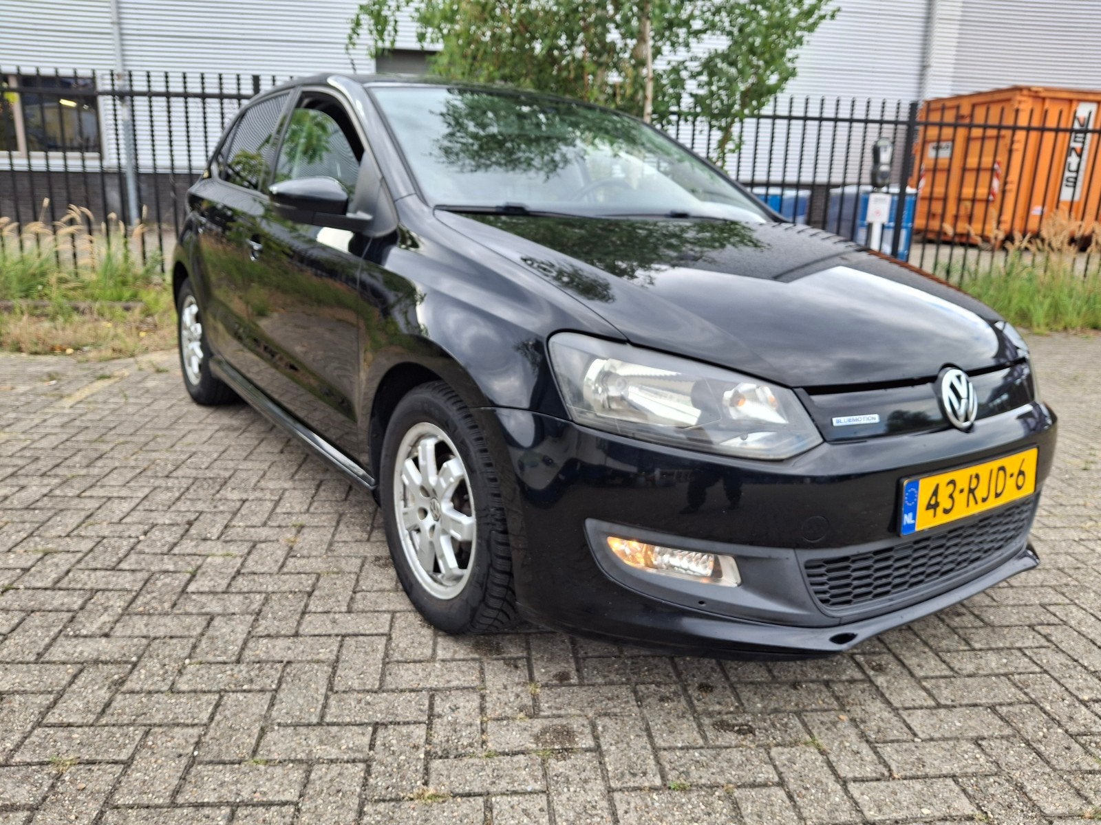 Volkswagen Polo 1.2 TDI 55KW BM 2011 Zwart, Voorwielaandrijving, 74 pk, 1199 cc, 96 €/maand