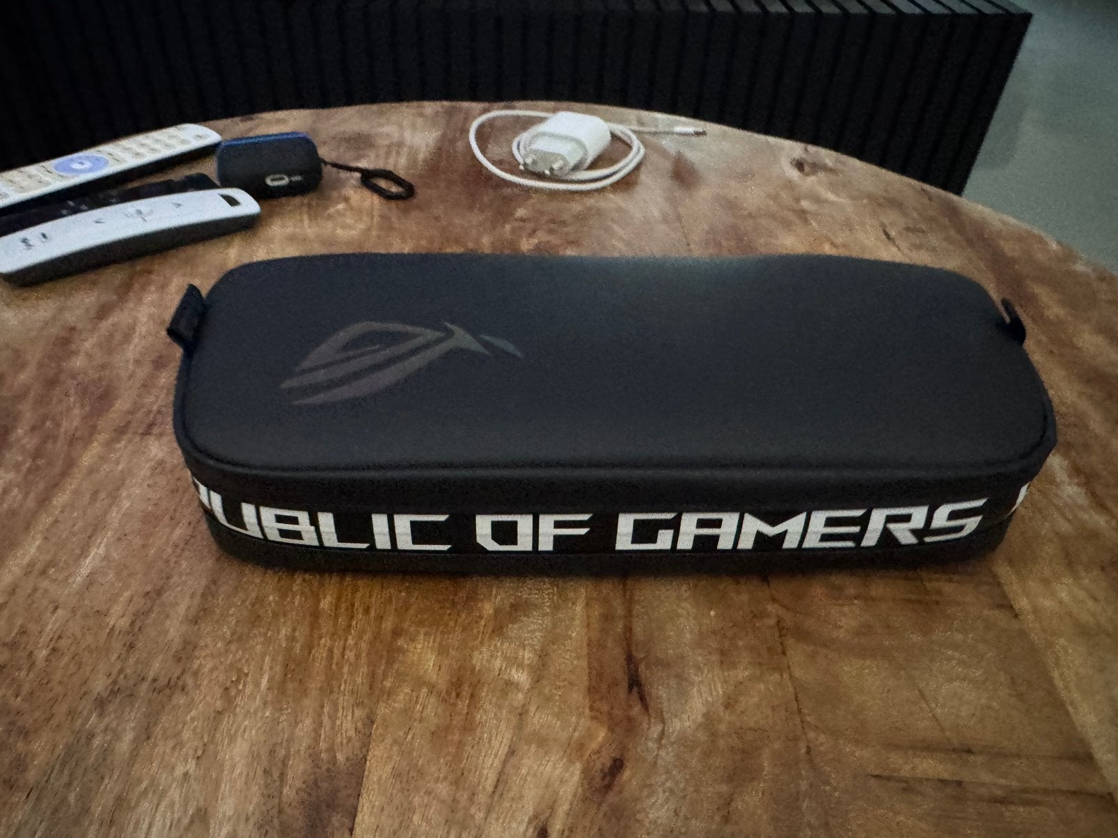 Asus rog ally portable gaming console, Spelcomputers en Games, Ophalen, Zo goed als nieuw
