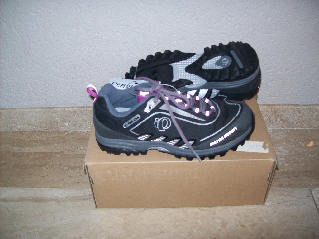 Nieuwe Pearl izumi Dames MTB schoenen maat 37, Fietsen en Brommers, Fietsaccessoires | Fietskleding, S, Pearl Izumi, Kinderen
