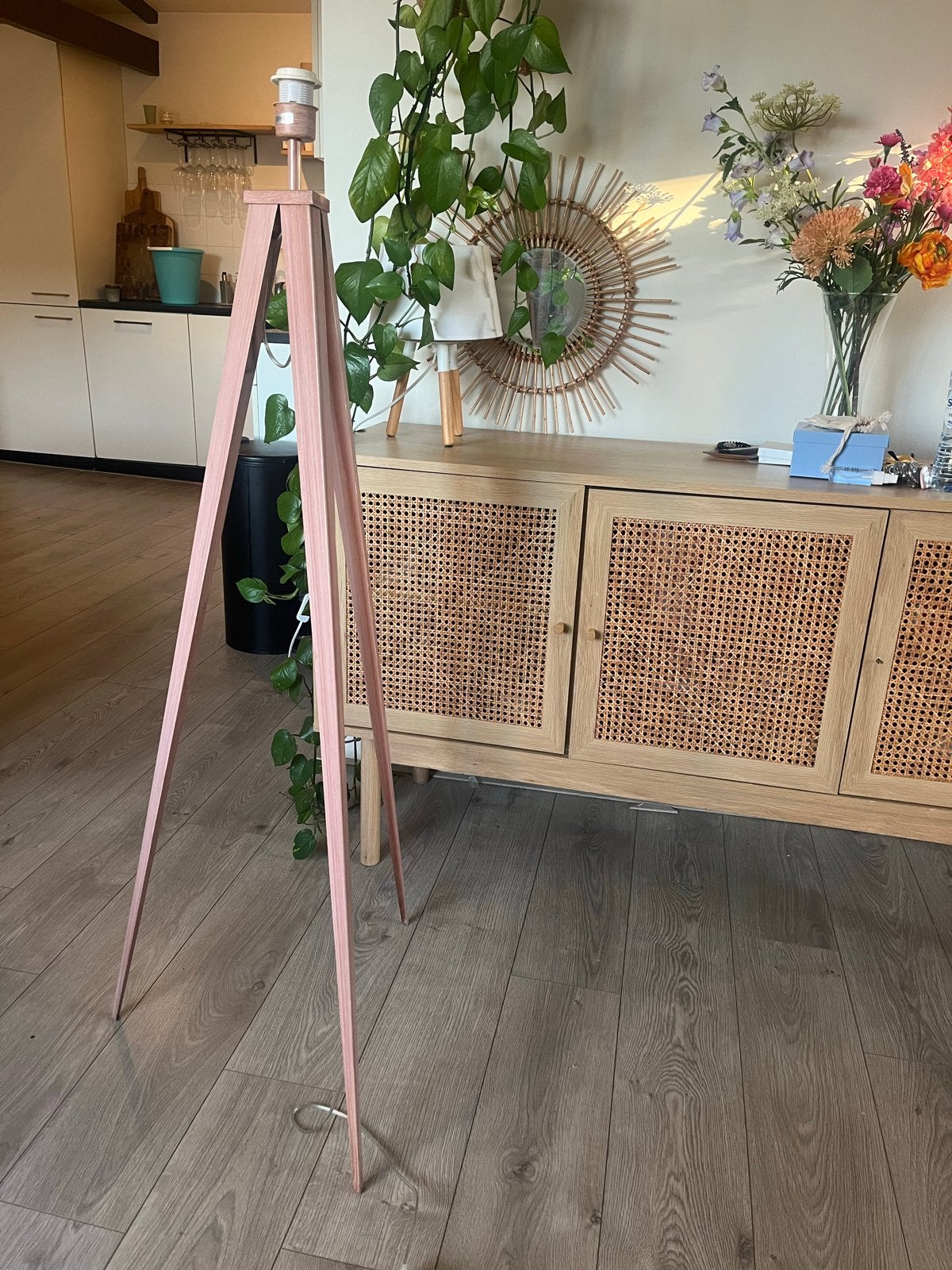 Stijlvolle houten lampen standaard, Ophalen, Gebruikt, 100 tot 150 cm, E27 (groot)