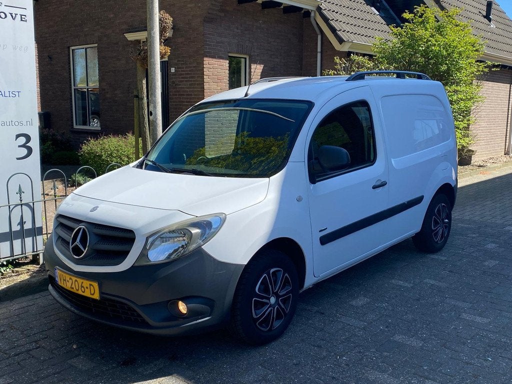 Mercedes-Benz Citan 108 CDI BlueEFFICIENCY Airco/Schuifdeur, Auto's, Bestelauto's, Voorwielaandrijving, Euro 5, Stof, Gebruikt