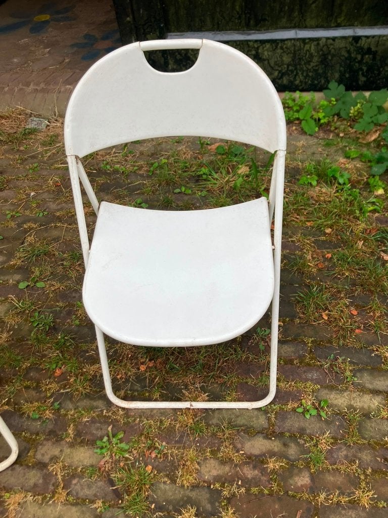 witte ijzeren klapstoelen te koop, Ophalen, Gebruikt, Drie, Wit