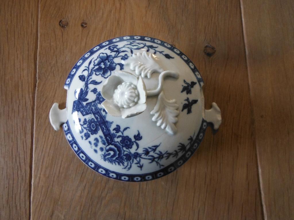 Chinees porselein terrine / suiker-/ botervloot , gemerkt, Verzenden