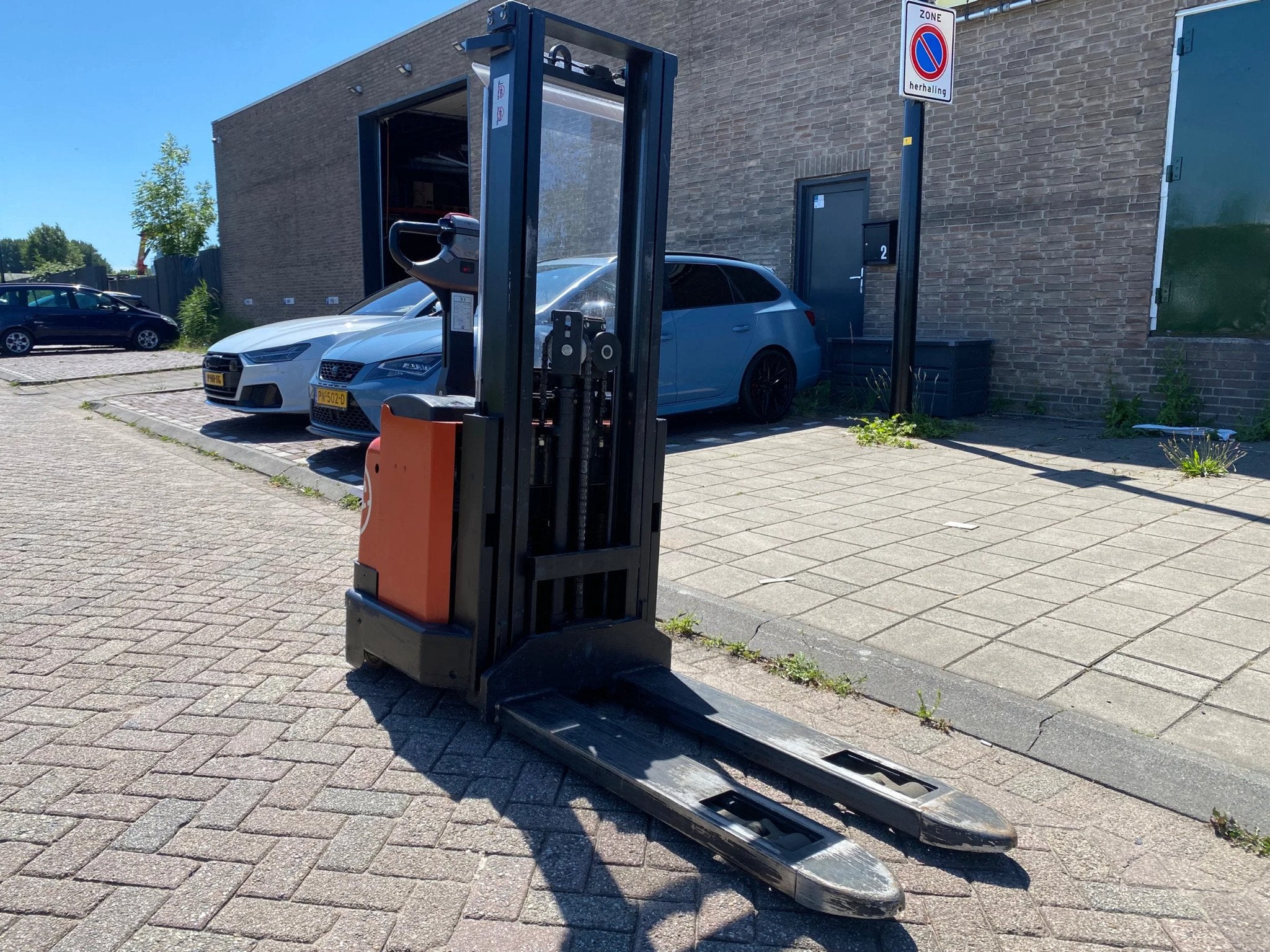 BT S12F 1200KG 2.70METER STAPELAAR / HEFTRUCK (bj 2004), Stapelaar, 1000 tot 2000 kg, BT, Marconistraat 2
3133KL  Vlaardingen, NL