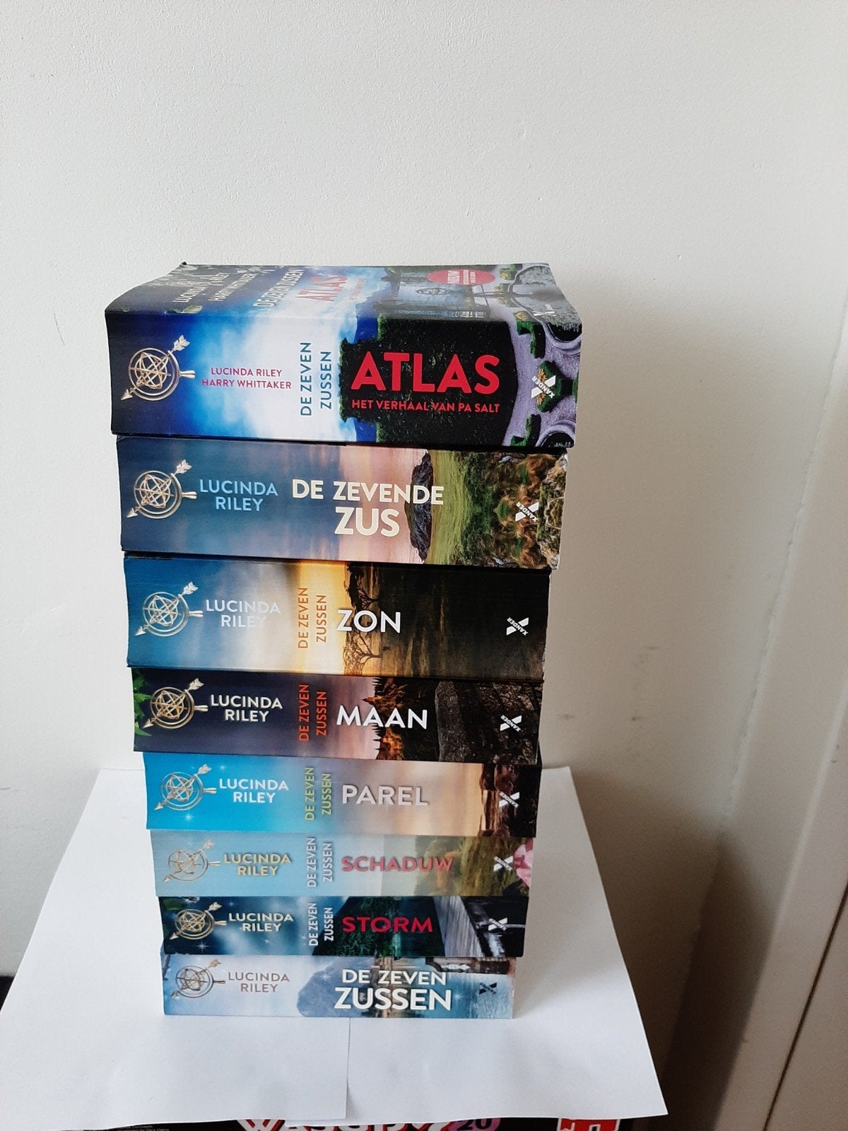 De Zeven Zussen serie - Lucinda Riley (8 boeken), Boeken, Ophalen, Gelezen, Lucinda Riley, Nederland