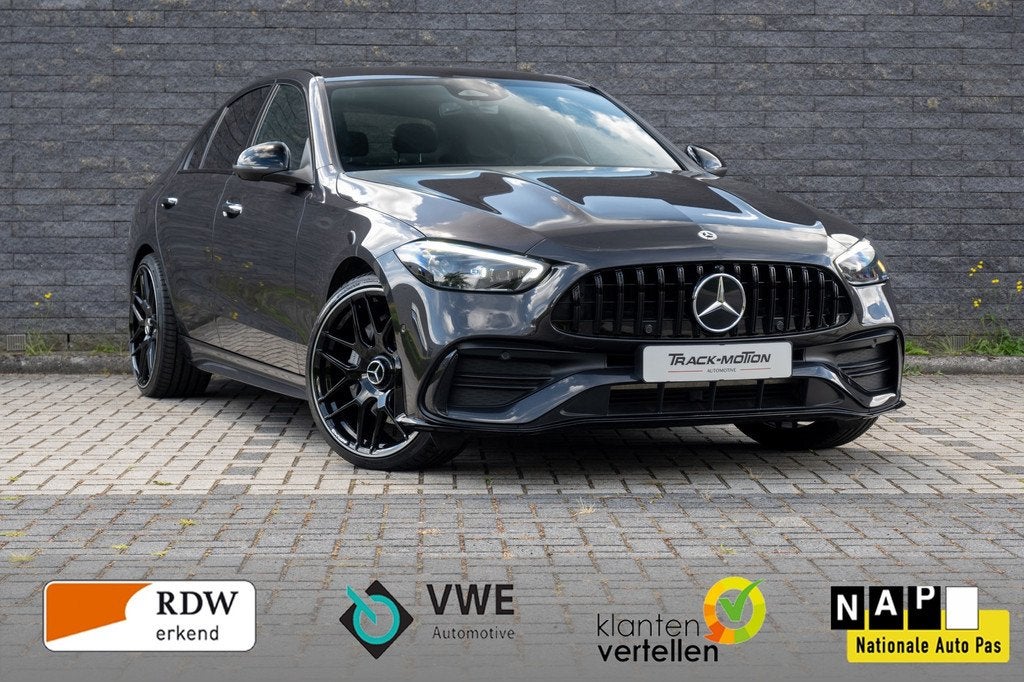 Mercedes-Benz C-klasse 300 e 4MATIC AMG Line GREY & BLACK, Auto's, Mercedes-Benz, Automaat, Gebruikt, Zwart, 4 cilinders