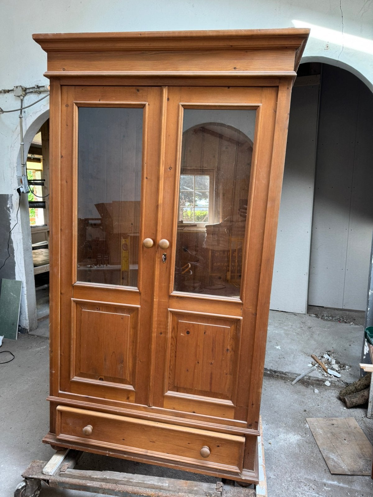 Grenen kast, Huis en Inrichting, Ophalen, Gebruikt, 100 tot 150 cm, Met lade(s)