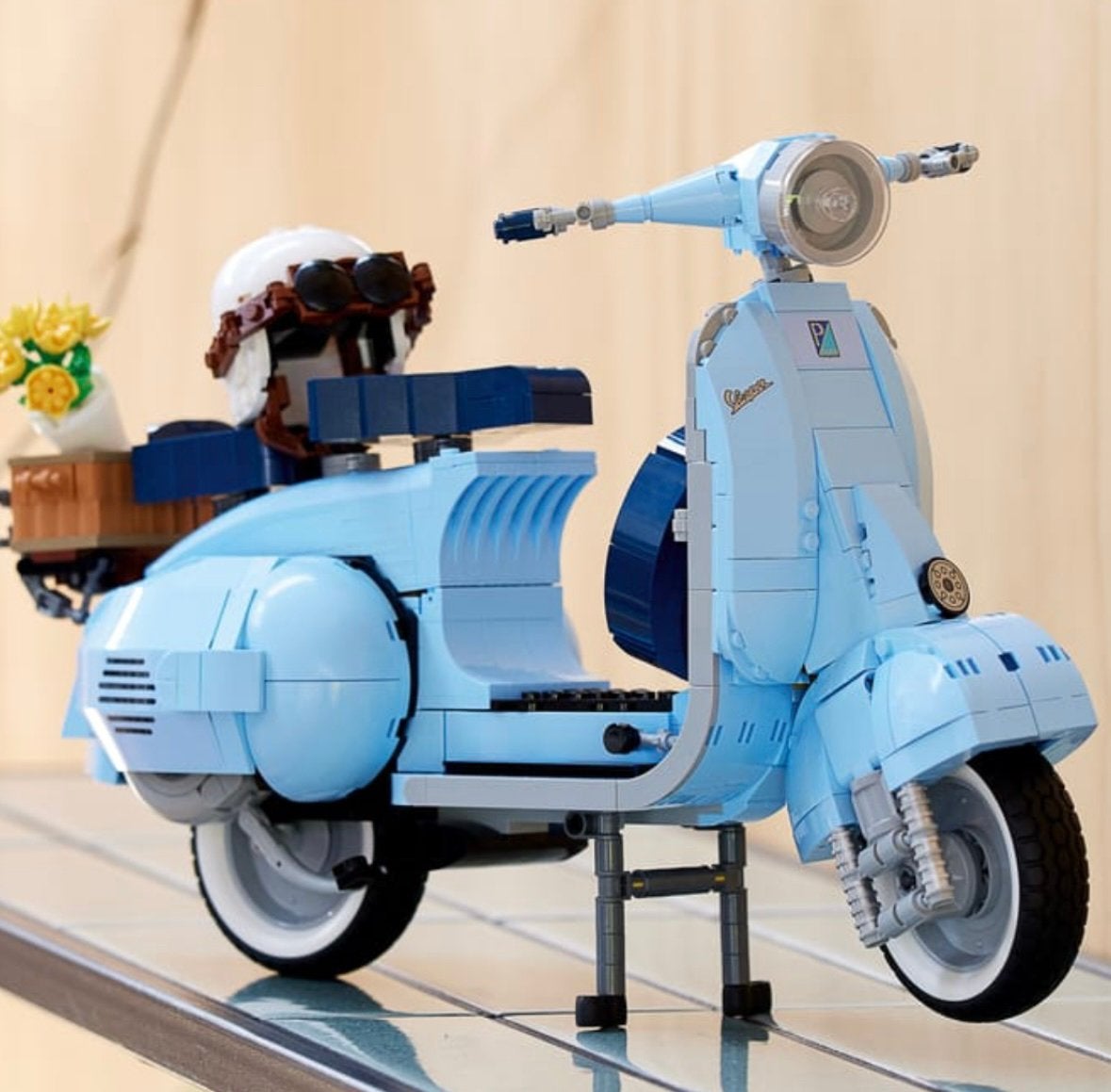 LEGO Vespa 125 10298, Kinderen en Baby's, Ophalen of Verzenden, Zo goed als nieuw