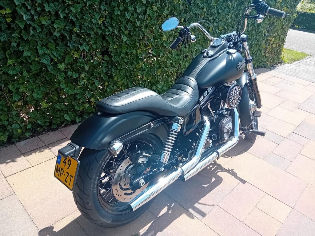 Harley Davidson FXDB 2014 Fat Bob - Nieuwstaat, weinig KM, Motoren, Motoren | Harley-Davidson, 2 cilinders, Sportuitlaat, Occasion