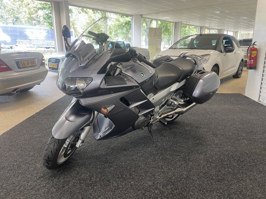 Yamaha FJR 1300A Nieuwe banden, link systeem recent gesmeerd, G.R.F. Automotive B.V., Verkoop@grfautomotive.nl, Bedrijf, 1298 cc