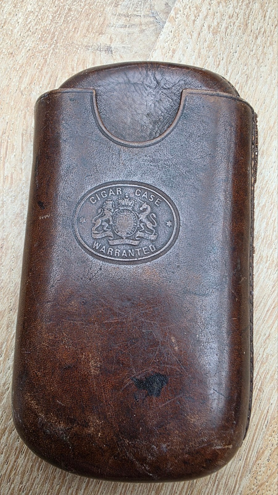 Vintage Leren Sigarenkoker - Bruin - Wapenschild: Royal coat, Ophalen of Verzenden, Gebruikt, Overige typen