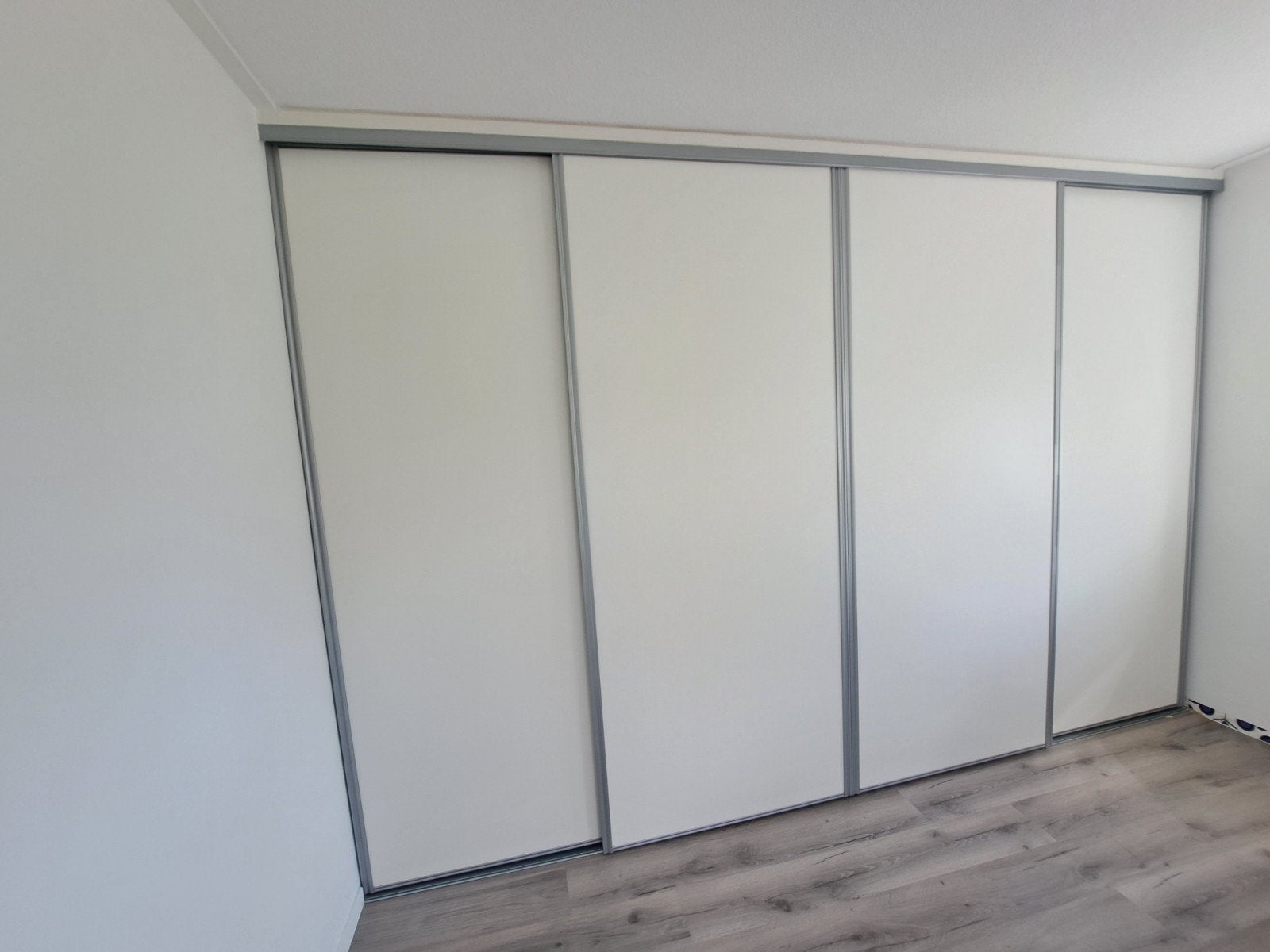 Schuifdeuren, Ophalen, Met deur(en), Gebruikt, 200 cm of meer