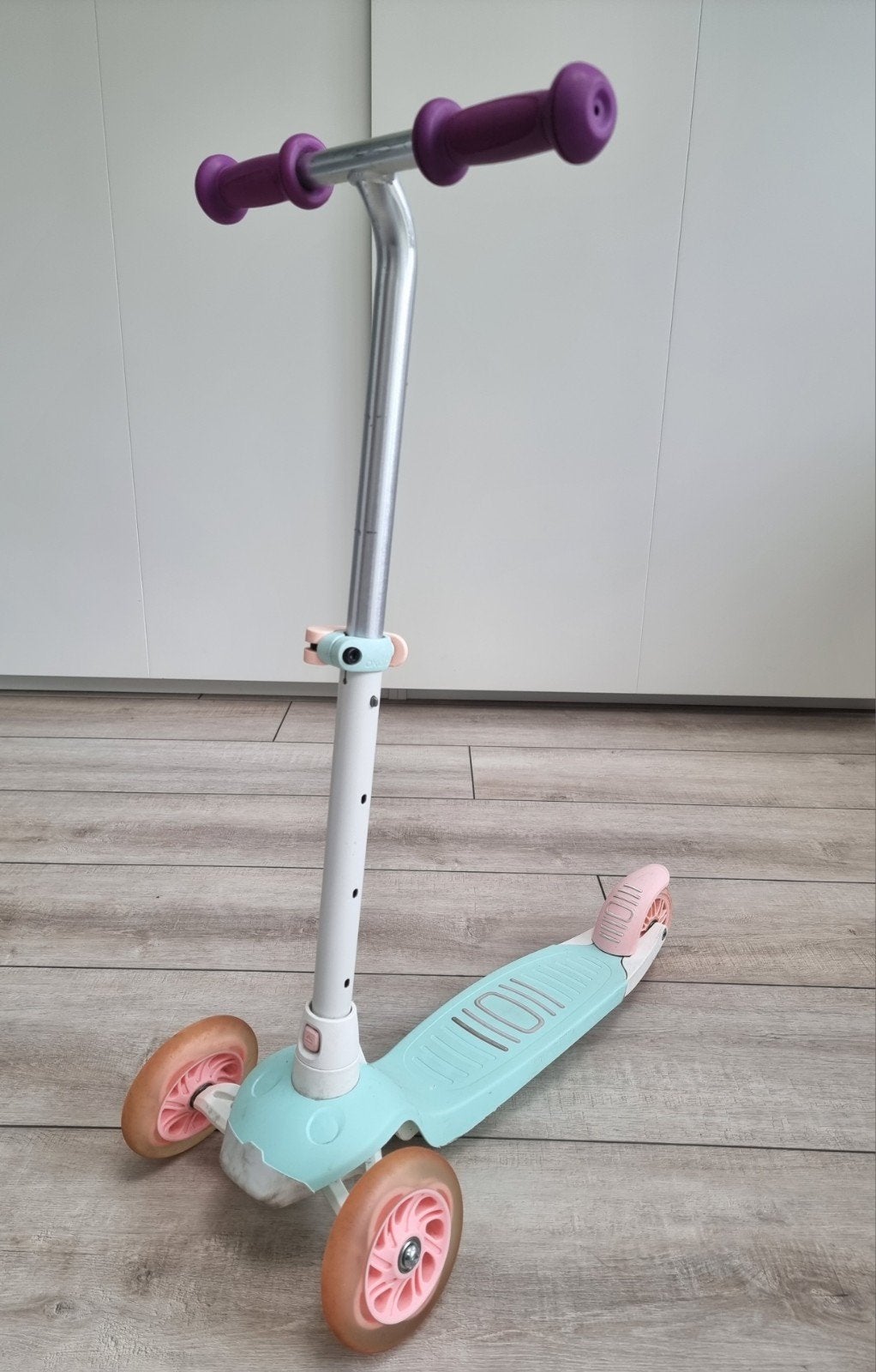 kinderstep (Oxelo)met 3 lichtgevende wielen, Ophalen, Gebruikt, Gewone step