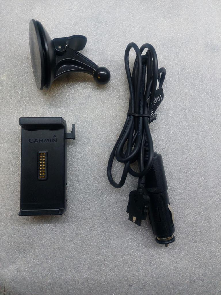 Garmin zumo 660 autohouder met zuignap en lader, Motoren, Ophalen of Verzenden, Gebruikt