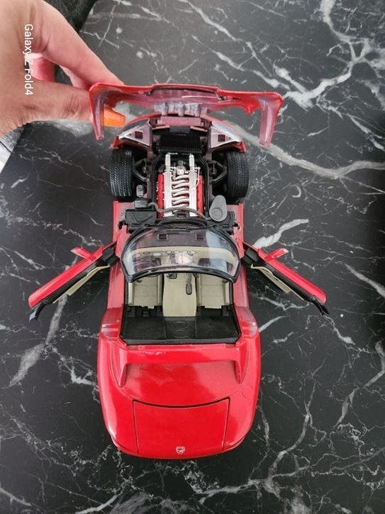 Burago Dodge Viper RT/10 Schaalmodel Rood ophalen delft, Ophalen, Zo goed als nieuw