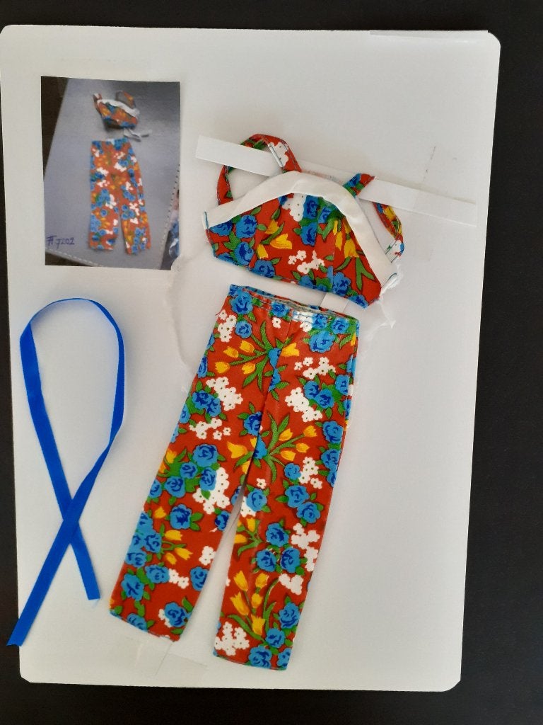 MOD Barbie fashion "Floral Print Pants and Top"(1975), Verzenden, Gebruikt, Kleertjes