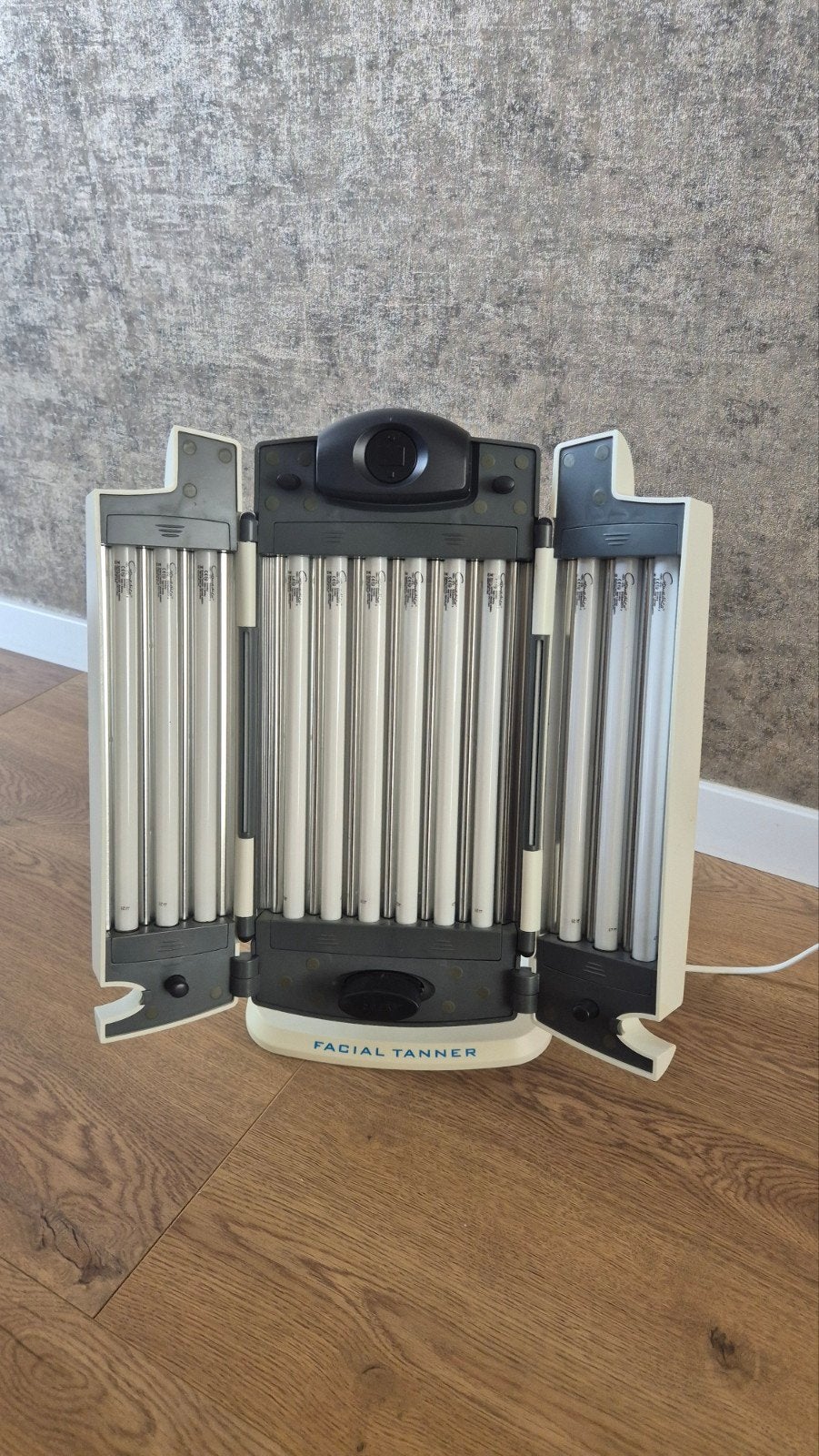 Eurosolar Facial Tanner GB9212 gezichtsbruiner – 12 UV-lampe, Witgoed en Apparatuur, Ophalen of Verzenden, Gezichtsbruiner