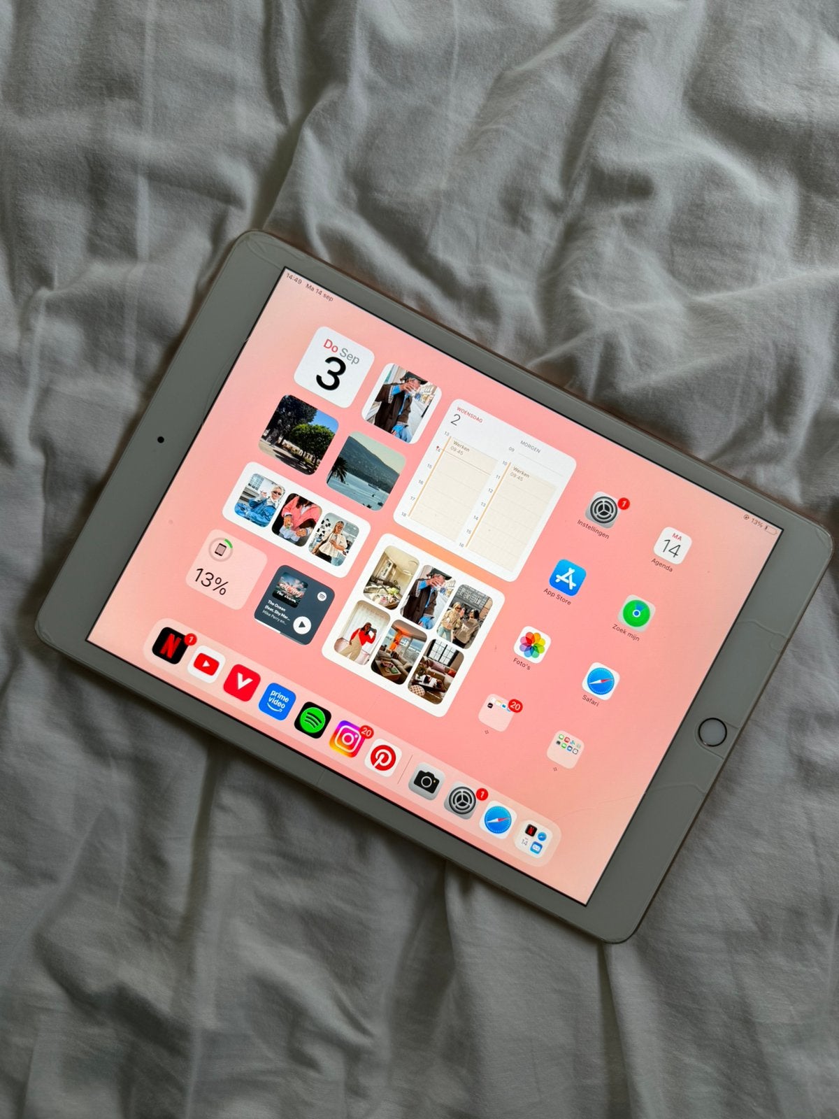 Foto 2 van iPad 7e generatie rose gold