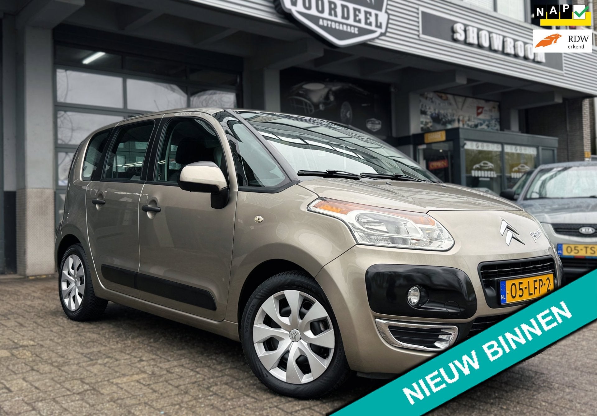 Citroen C3 Picasso 1.4 VTi Aura | 1E EIGENAAR | AIRCO | CRUI, Auto's, Citroën, Voorwielaandrijving, 15 km/l, Gebruikt, Beige