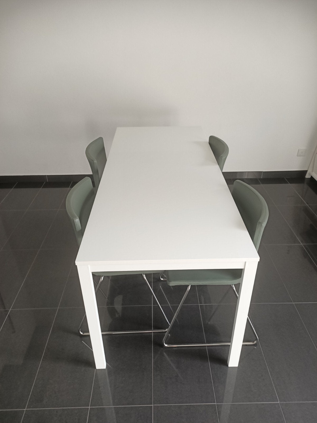 Foto 3 van Ikea VIHALS Uitschuifbare tafel, wit, 120/180x74 cm

Nieuwpr
