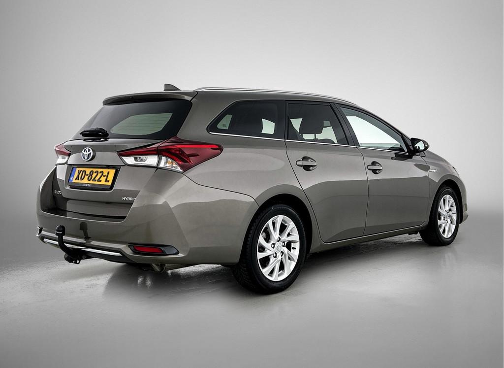 Toyota Auris Touring Sports 1.8 Hybrid Executive | Trekhaak, Auto's, 12 maanden, Gebruikt, 4 cilinders, Stoelverwarming