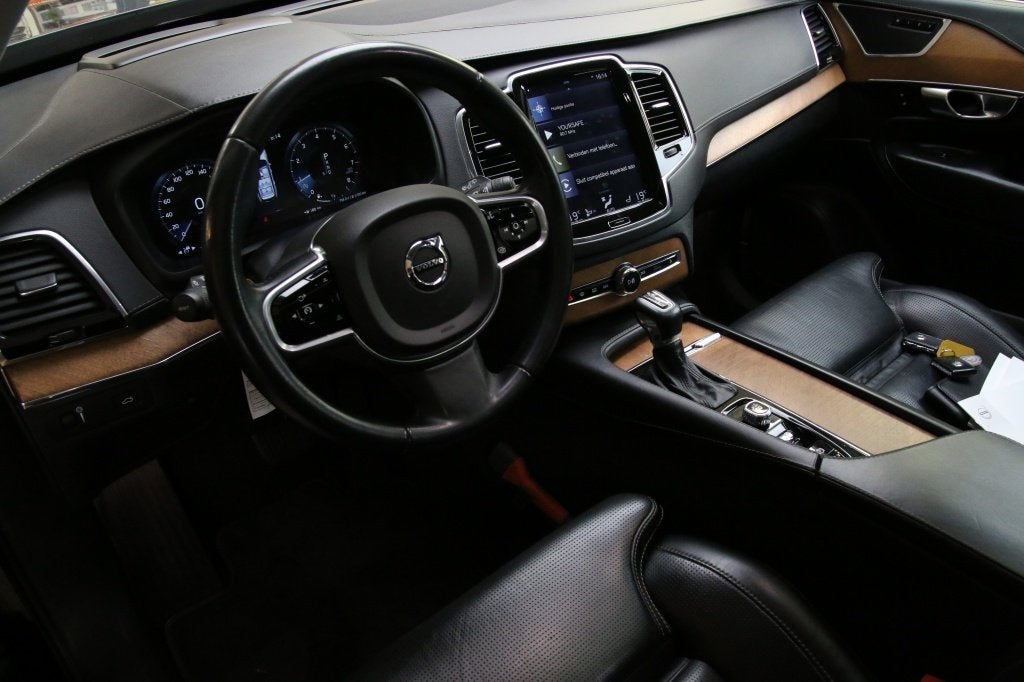 Volvo XC90 2.0 T5 AWD Inscription | Massage stoelen | Pilot, Auto's, 12 maanden, Gebruikt, 4 cilinders, 1898 kg