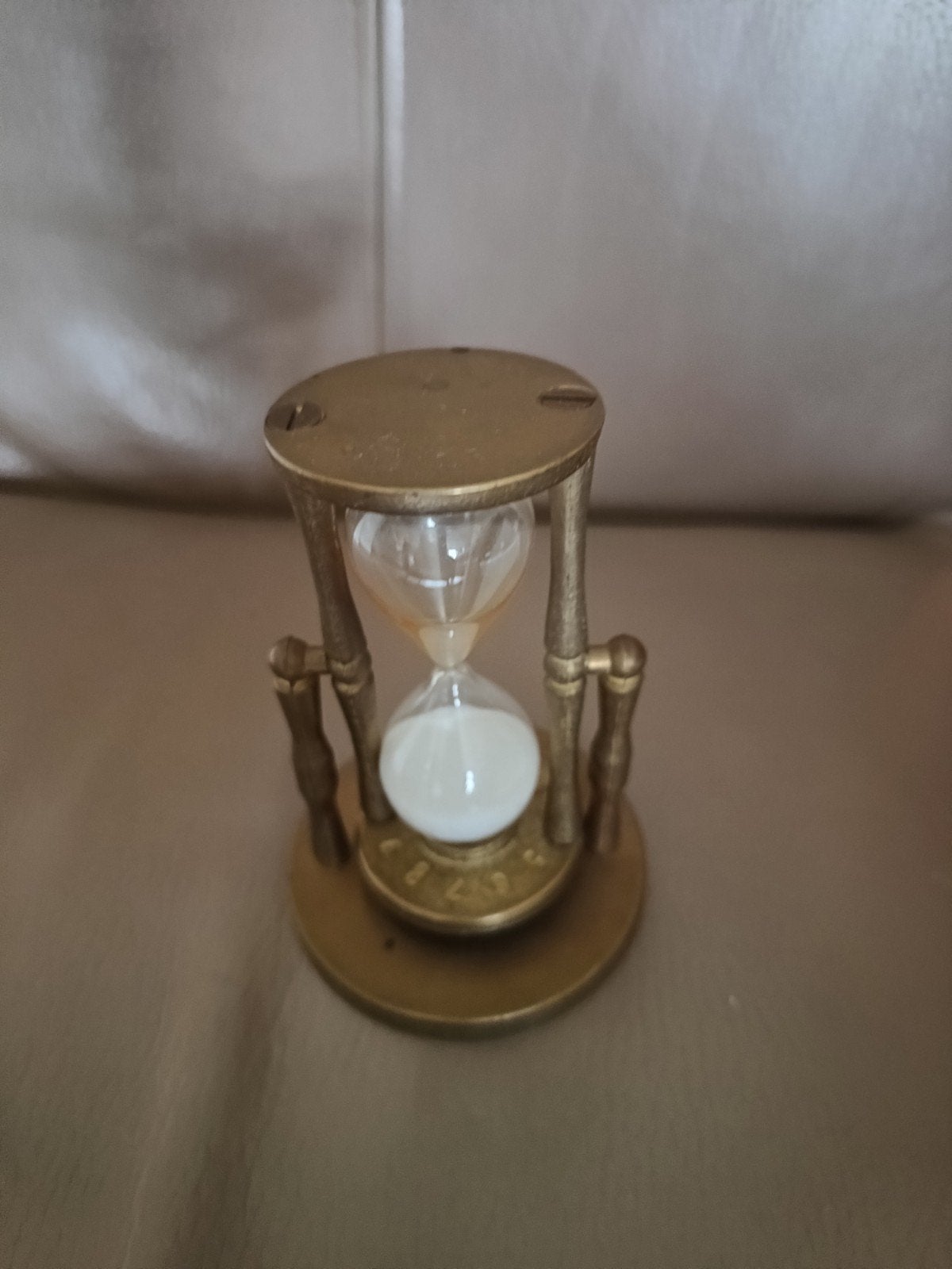 Antieke zandloper met messing frame, Ophalen of Verzenden