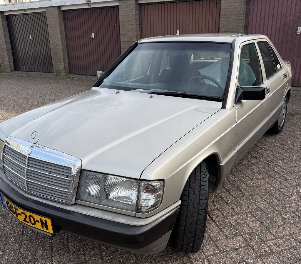 Daimler Benz Daimler-benz 1989 Grijs, Auto's, Overige Auto's, Automaat, 4 cilinders, 595 kg, Particulier