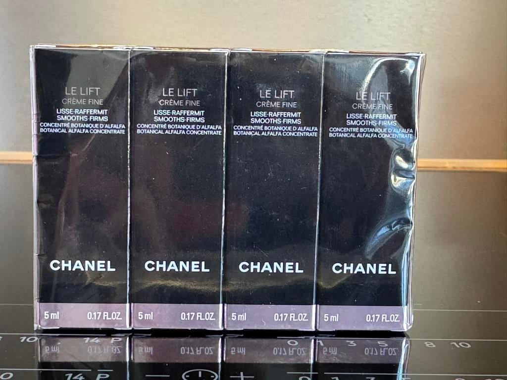 Chanel le lift créme fine smooths-firms 12x5ml, Sieraden, Tassen en Uiterlijk, Uiterlijk | Gezichtsverzorging, Ophalen of Verzenden